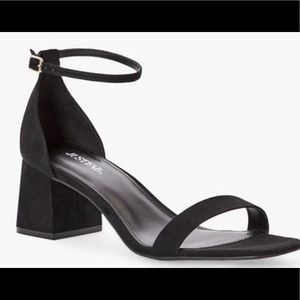 Heeled sandal / block heel Size 12 Wide